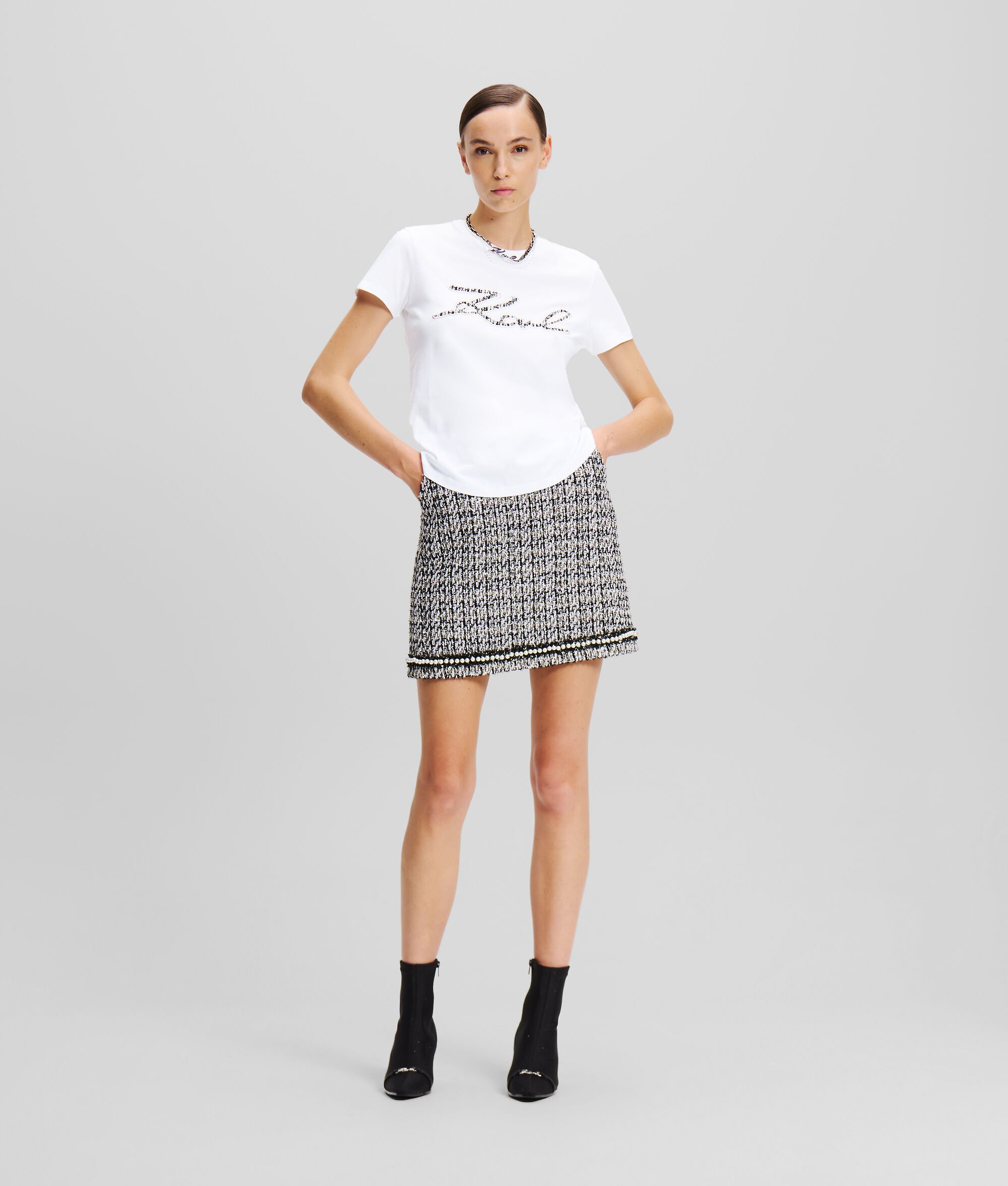 (image for) Timeless BOUCLÉ KARL SIGNATURE T-SHIRT